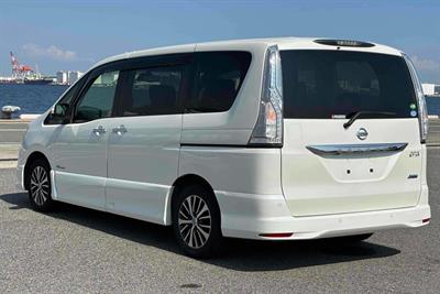 2014 Nissan Serena - Thumbnail