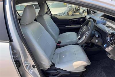 2015 Toyota Aqua - Thumbnail