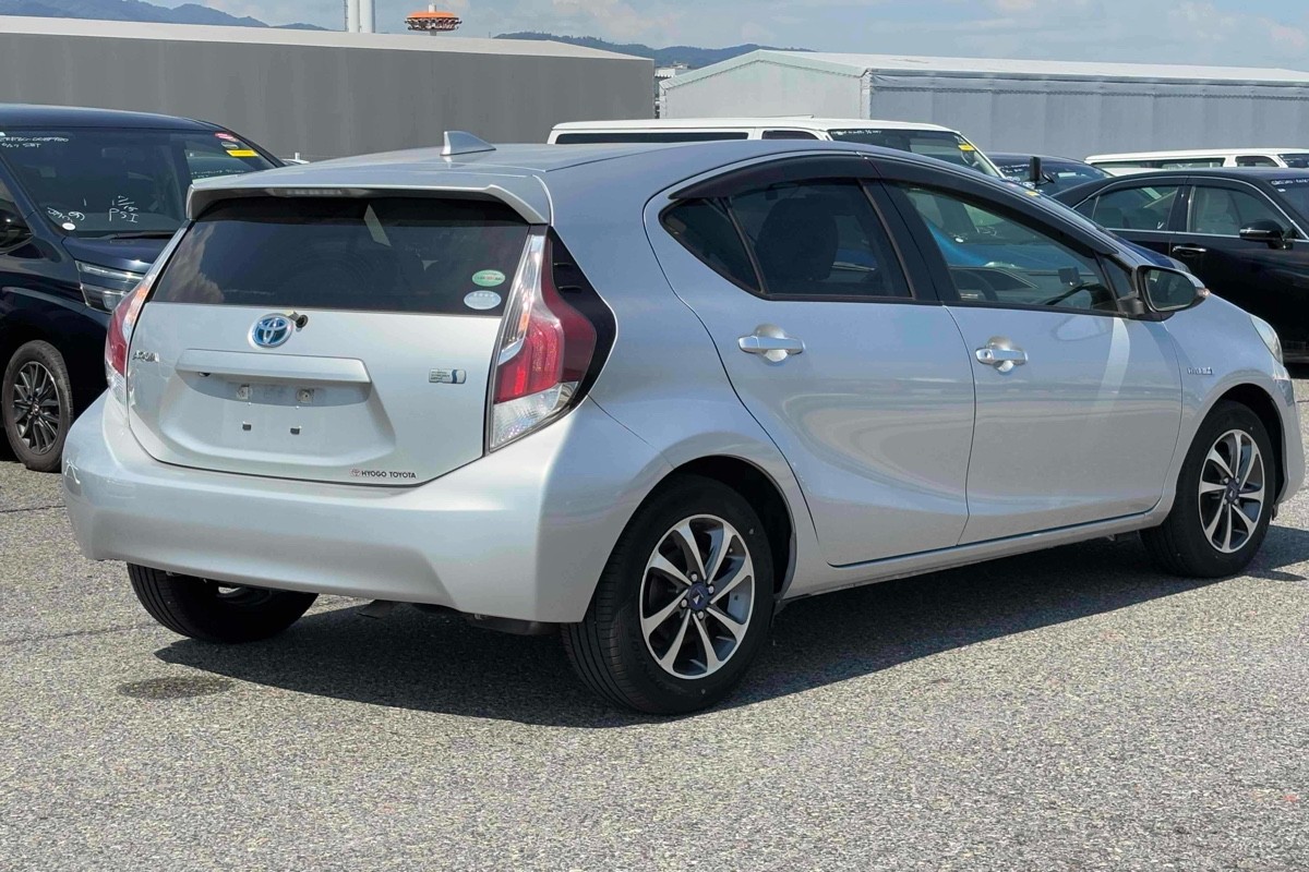 2015 Toyota Aqua