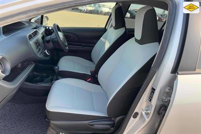 2020 Toyota Aqua - Thumbnail