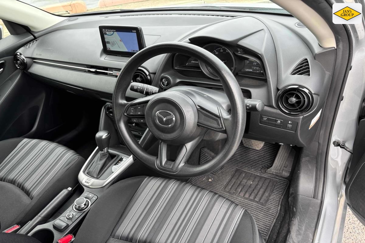 2017 Mazda Demio