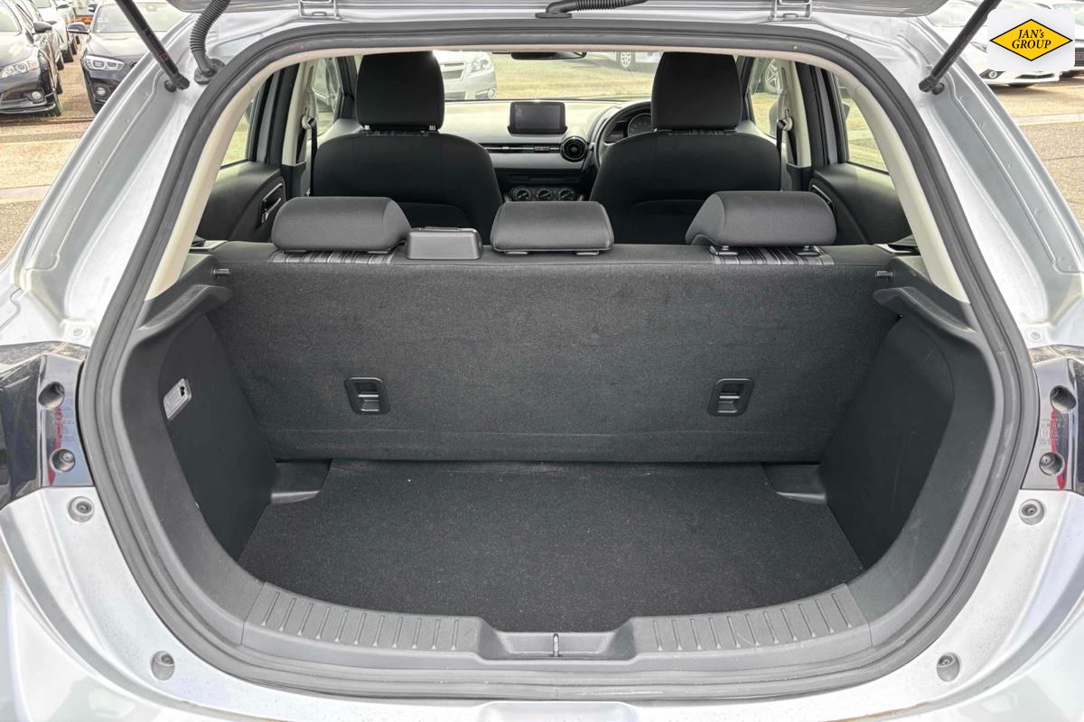 2017 Mazda Demio