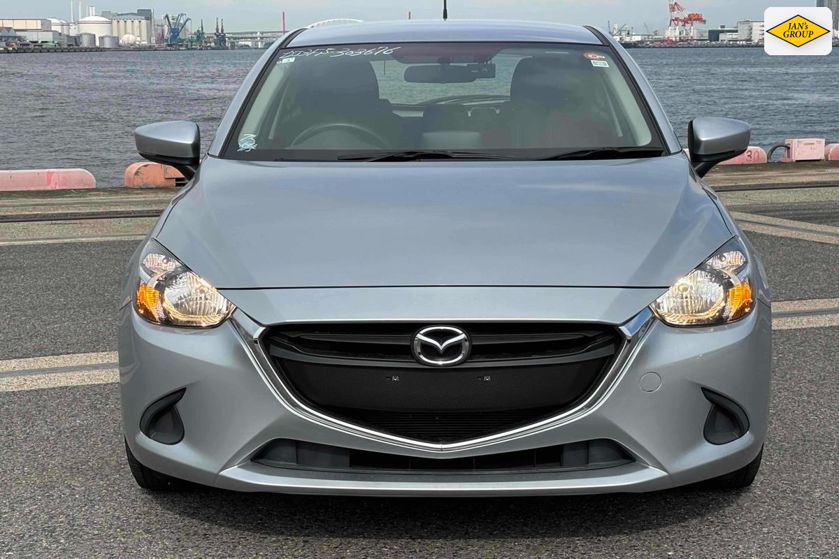 2017 Mazda Demio