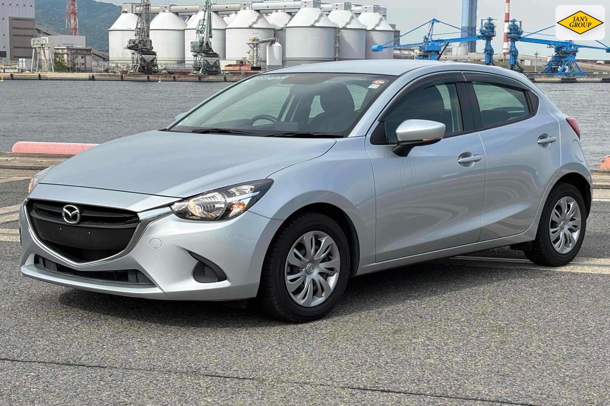 2017 Mazda Demio