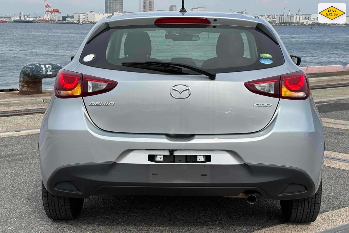 2017 Mazda Demio