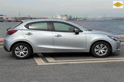 2017 Mazda Demio - Thumbnail