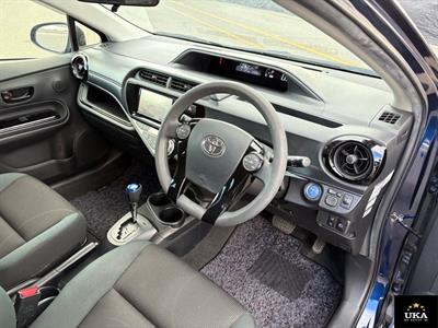 2016 Toyota Aqua - Thumbnail