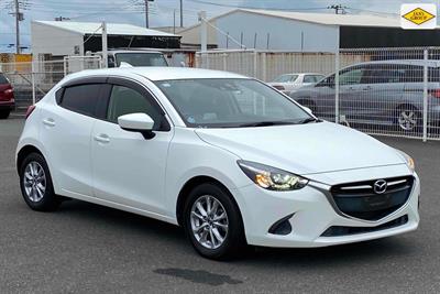2016 Mazda Demio