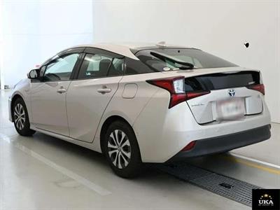 2019 Toyota Prius - Thumbnail