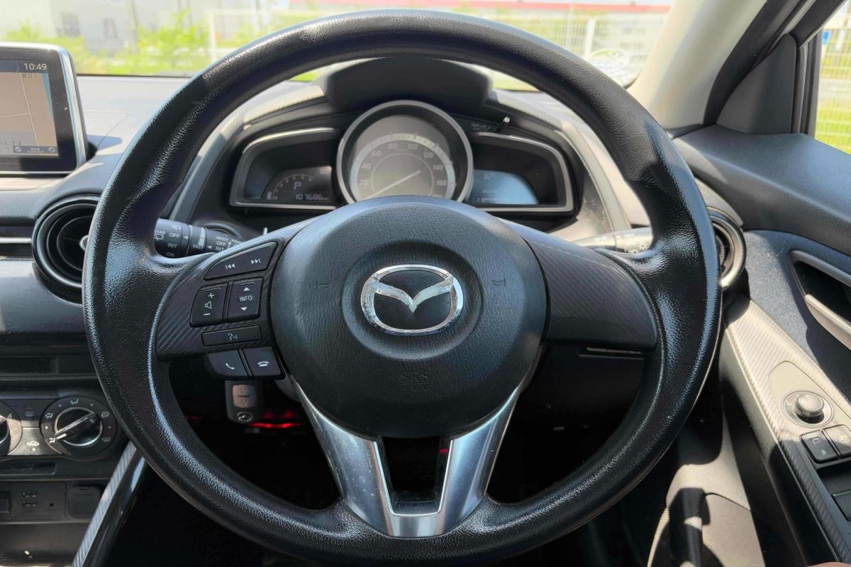 2016 Mazda Demio
