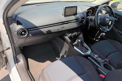 2016 Mazda Demio - Thumbnail