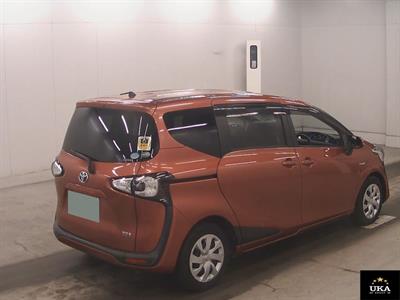 2016 Toyota Sienta - Thumbnail