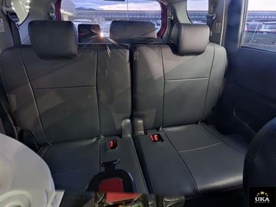 2016 Toyota Sienta - Thumbnail