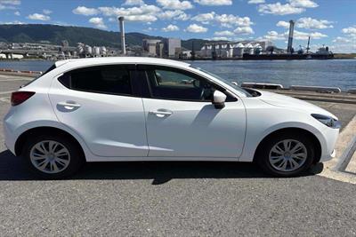2020 Mazda 2 - Thumbnail