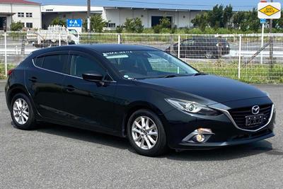2014 Mazda Axela