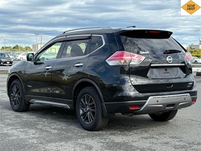 2015 Nissan X-Trail - Thumbnail