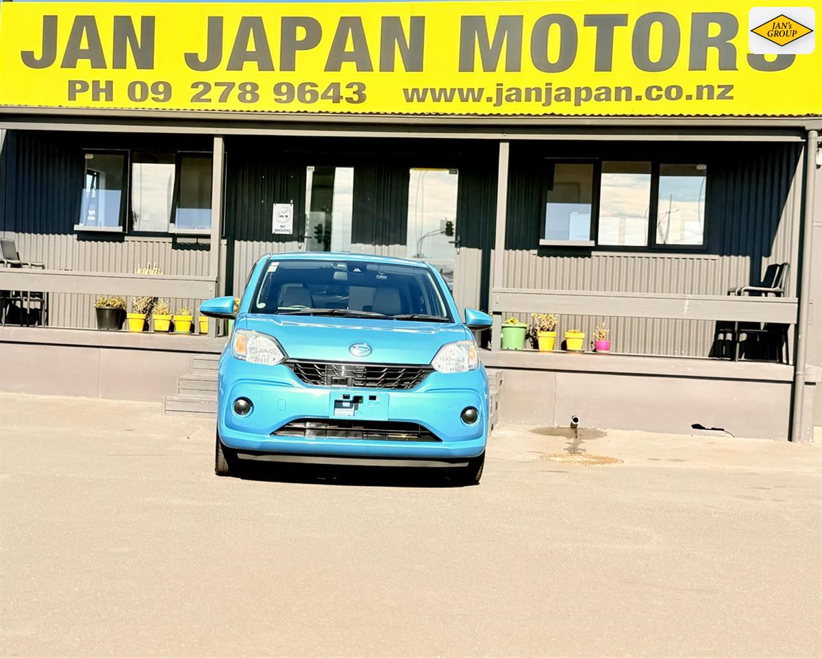 2017 Daihatsu Boon