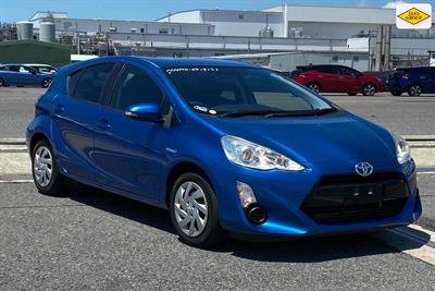 2015 Toyota Aqua - Thumbnail