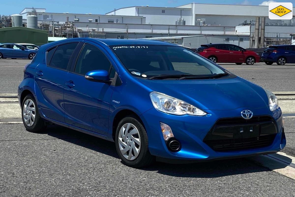 2015 Toyota Aqua