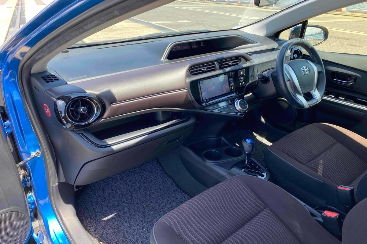 2015 Toyota Aqua