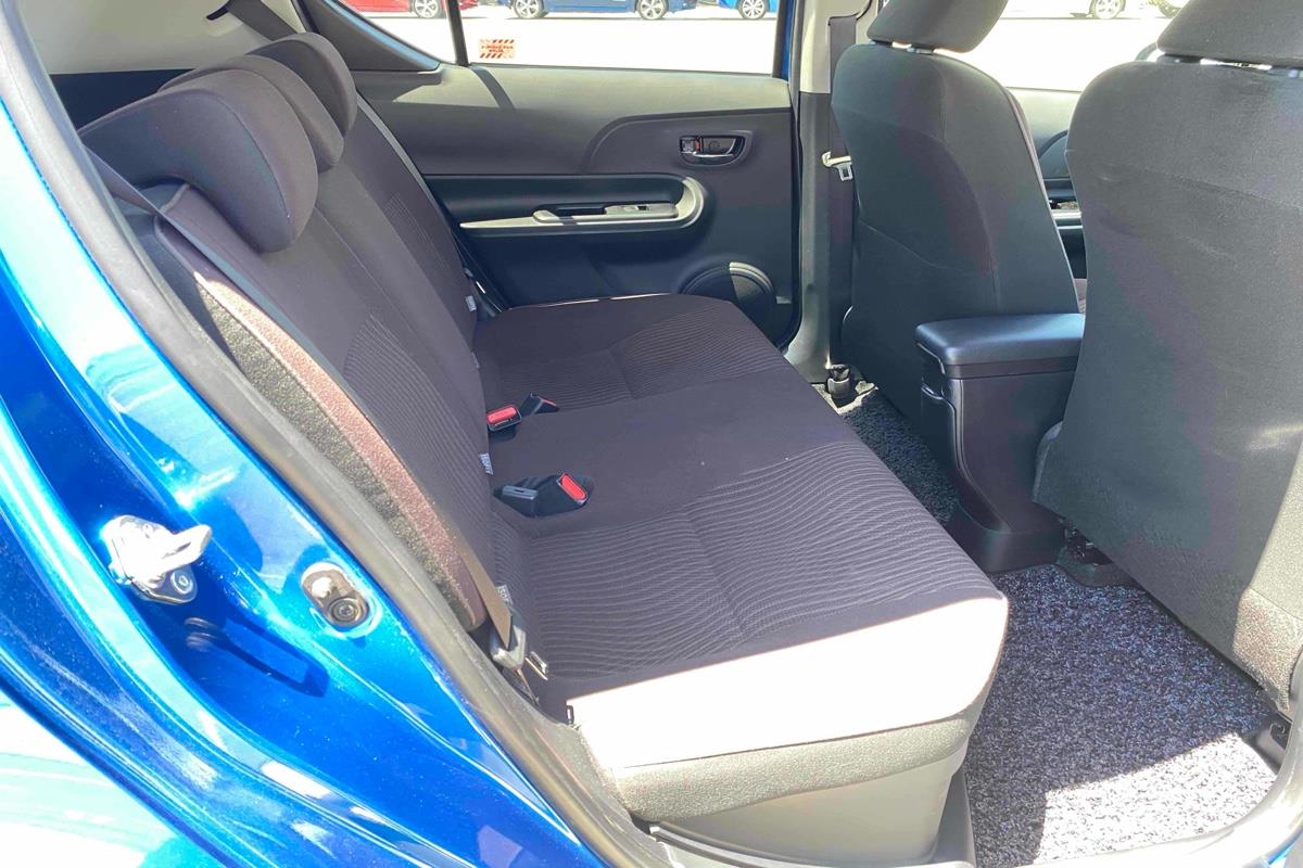 2015 Toyota Aqua