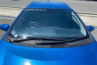 2015 Toyota Aqua - Thumbnail