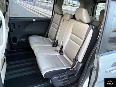 2018 Nissan Serena - Thumbnail