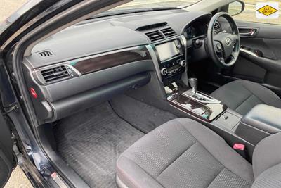 2013 Toyota Camry - Thumbnail