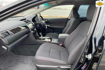 2013 Toyota Camry - Thumbnail