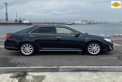 2013 Toyota Camry - Thumbnail
