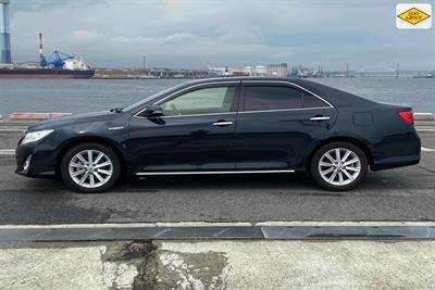 2013 Toyota Camry - Thumbnail