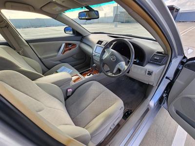 2009 Toyota Camry - Thumbnail