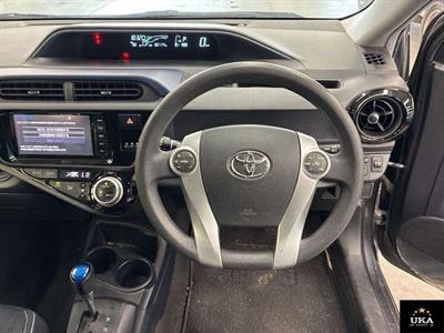 2015 Toyota Aqua - Thumbnail