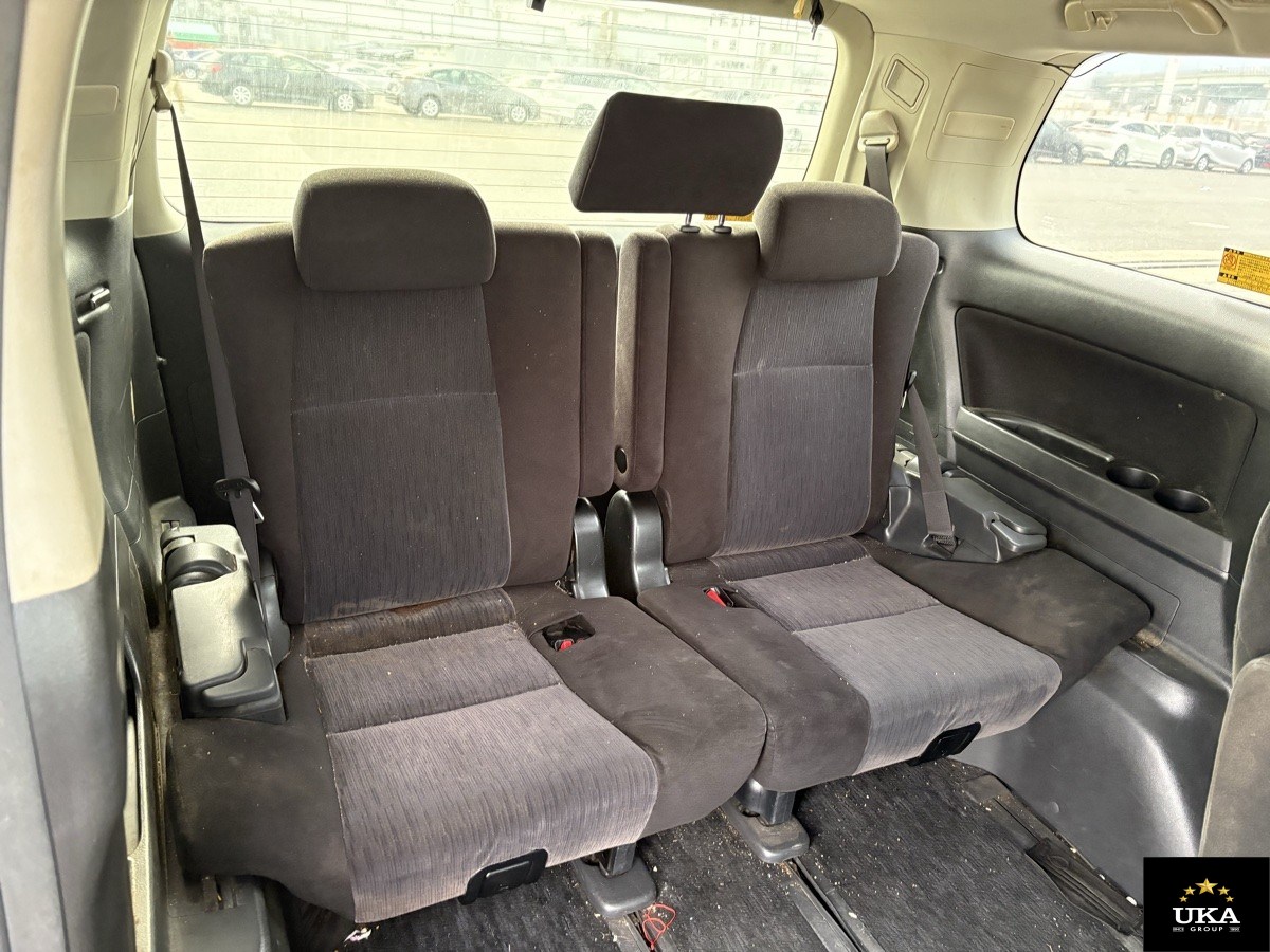 2013 Toyota Vellfire