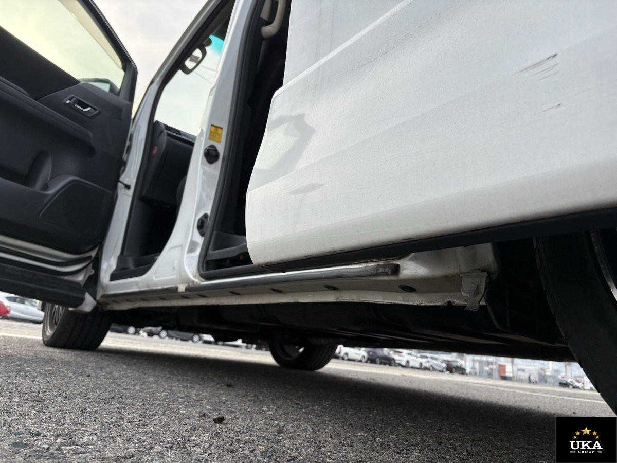 2013 Toyota Vellfire