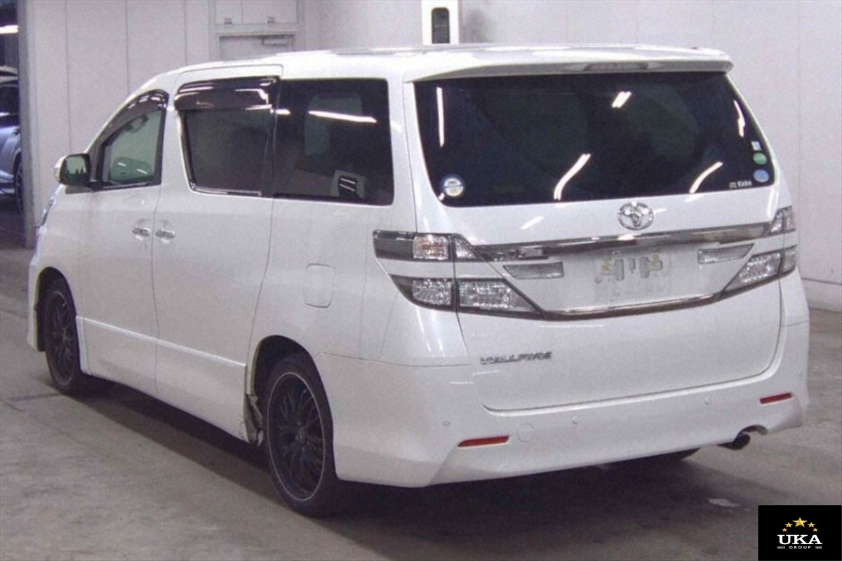 2013 Toyota Vellfire