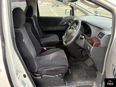 2013 Toyota Vellfire - Thumbnail