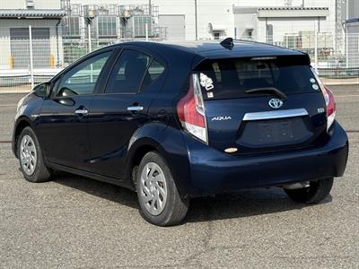 2017 Toyota Aqua - Thumbnail