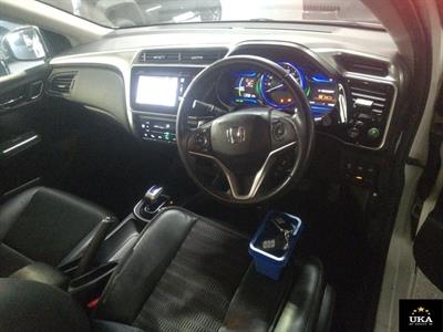 2016 Honda Grace - Thumbnail