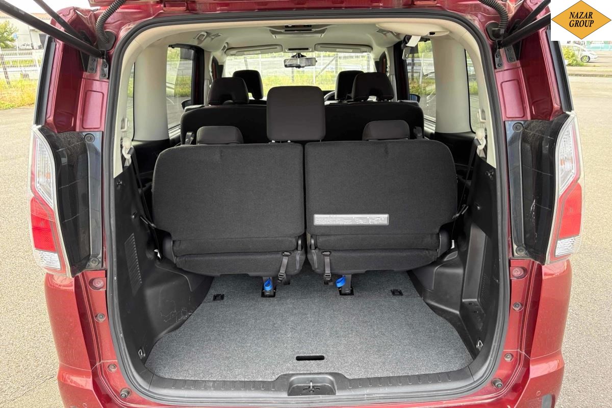 2017 Nissan Serena
