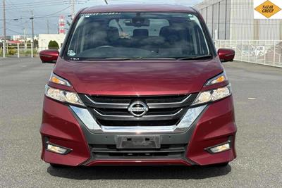 2017 Nissan Serena - Thumbnail