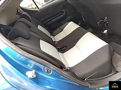 2013 Toyota Aqua - Thumbnail