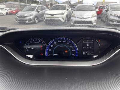 2016 Mitsubishi Delica - Thumbnail