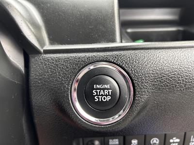 2016 Mitsubishi Delica - Thumbnail