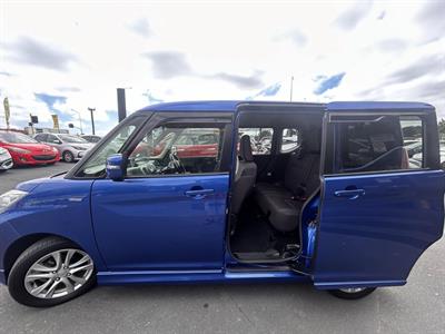 2016 Mitsubishi Delica - Thumbnail