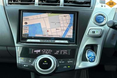 2013 Toyota Prius - Thumbnail