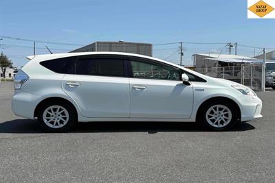 2013 Toyota Prius - Thumbnail