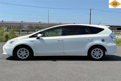 2013 Toyota Prius - Thumbnail