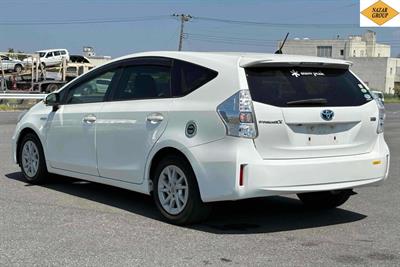2013 Toyota Prius - Thumbnail