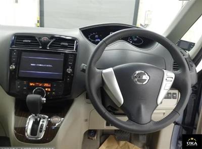 2014 Nissan Serena - Thumbnail